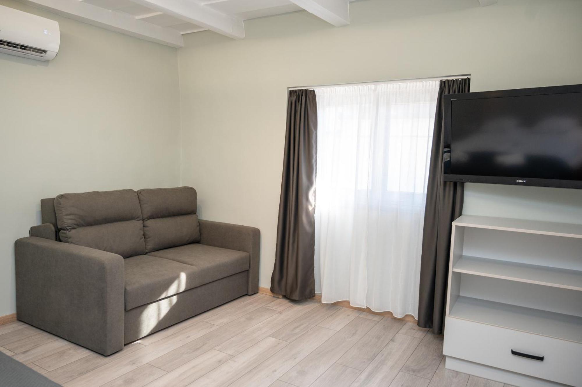 Tuenderkert Apartman Gyula Eksteriør bilde